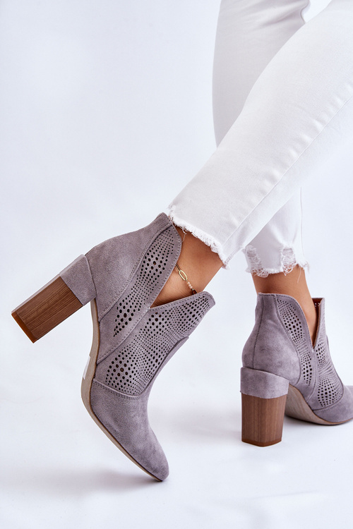 Ажурні замшеві чоботи на підборах сірі Leanna