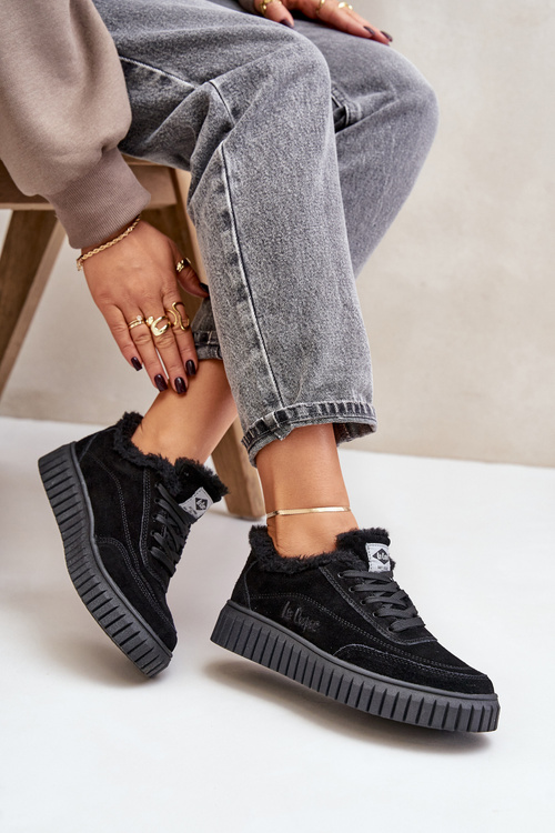 Шкіряні жіночі кросівки утеплені хутром чорні Lee Cooper LCJ-24-01-2973