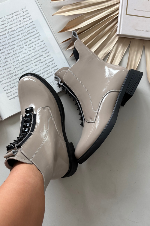 Лаковані жіночі ботильйони з натуральної шкіри D A MR52 108 бежеві