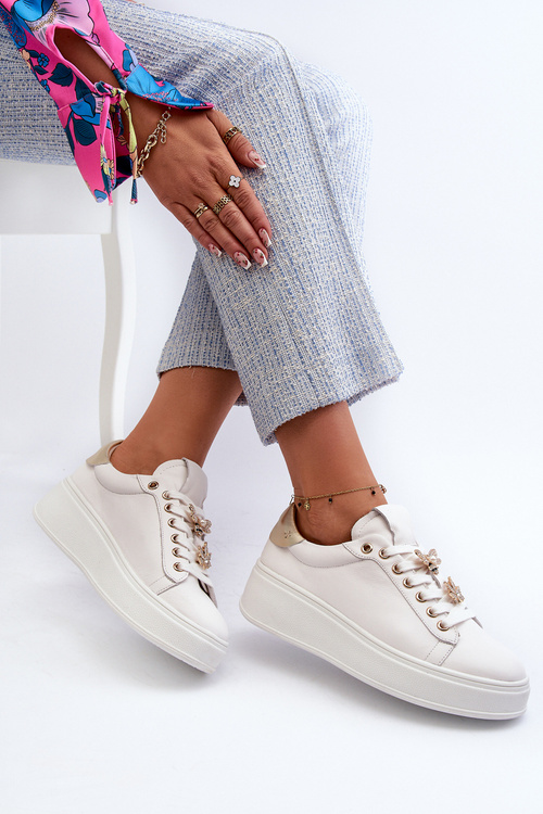 Жіночі шкіряні кросівки на платформі з декоративними ґудзиками D&A SN67 білі