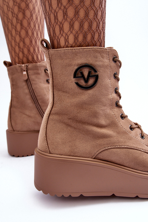 Замшеві чоботи на масивній платформі, танкетці, бежеві Lavica