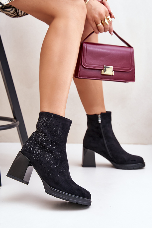 Утеплені жіночі ботильйони на підборах з декором чорні D&A MR880-130