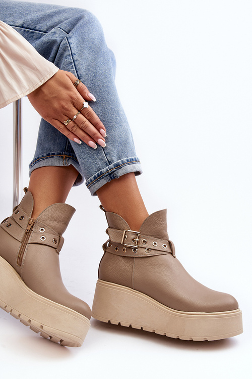 Жіночі шкіряні чоботи на платформі з ремінцями Zazoo 1752 Beige
