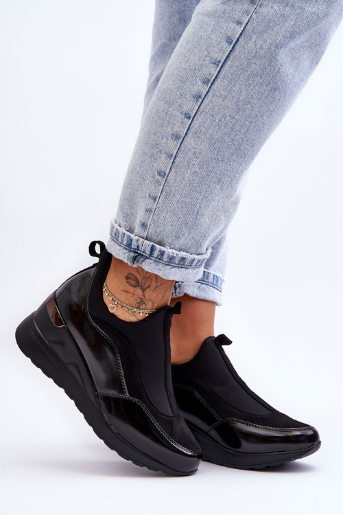 Жіночі сліпони на танкетці чорні Farro