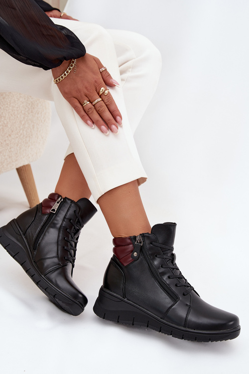 Шкіряні жіночі чоботи на платформі із ізоляцією Vinceza 39963 Чорний