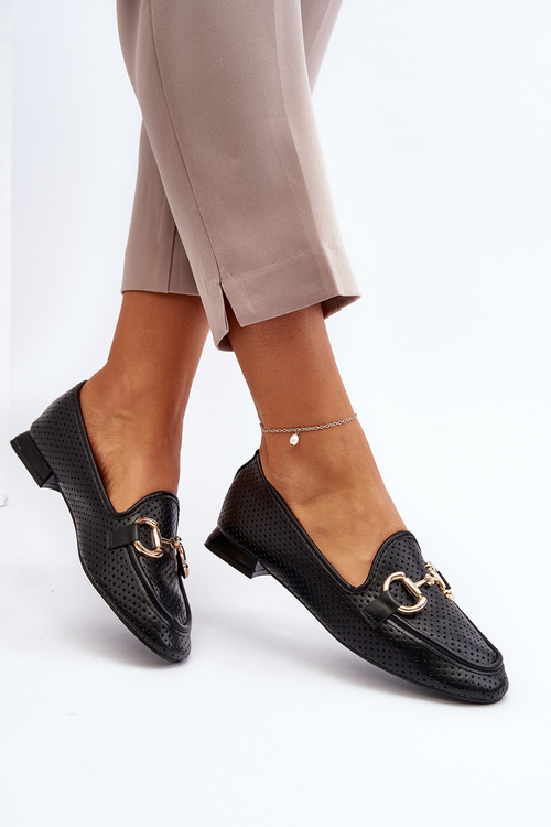 Жіночі лофери на плоскій підошві з чорним декором Iluvana