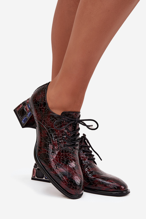 Шкіряні лаковані жіночі туфлі на підборах з кришталиками Artiker 57C0073 бордові