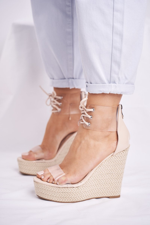 Жіночі босоніжки на анкерах бежеві Beautiful Way