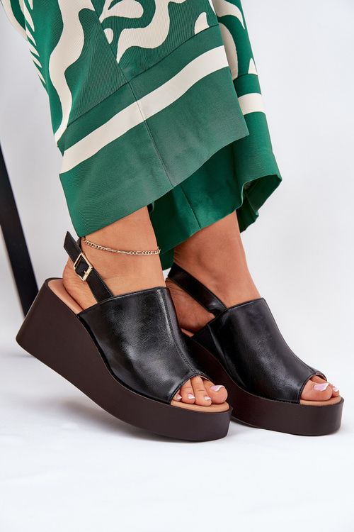 Жіночі Сандалі З Еко Шкіри На Платформі І Каблуках Чорні Leaniria