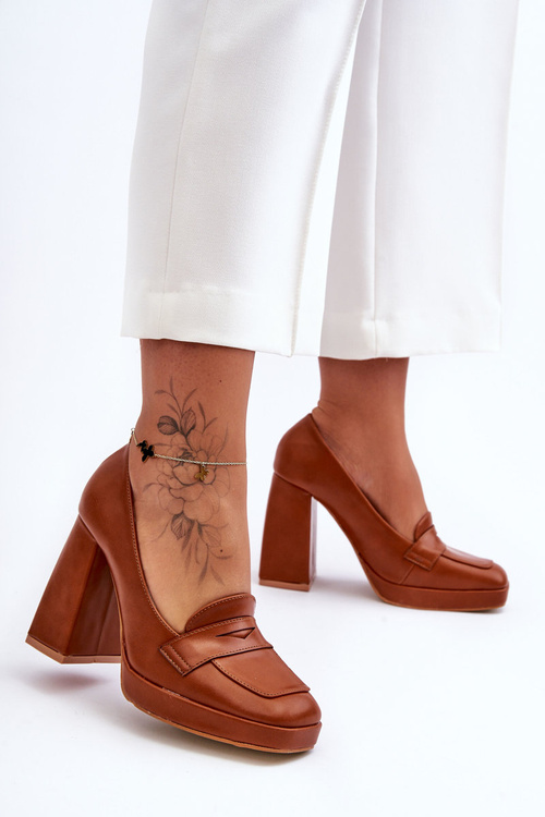 Жіночі шкіряні туфлі на підборах Camel Alisa