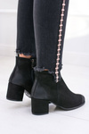 Чорні жіночі шкіряні чоботи на шпильці Ніколь
