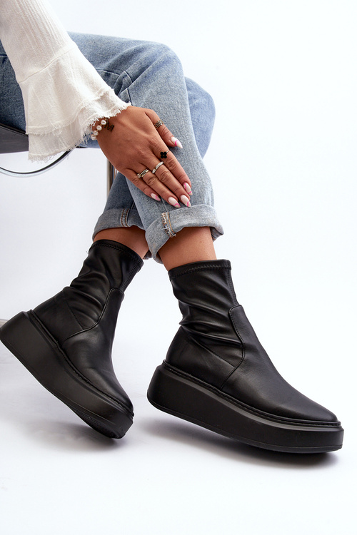 Чорні шкіряні жіночі черевики Zazoo 3395 на масивній платформі