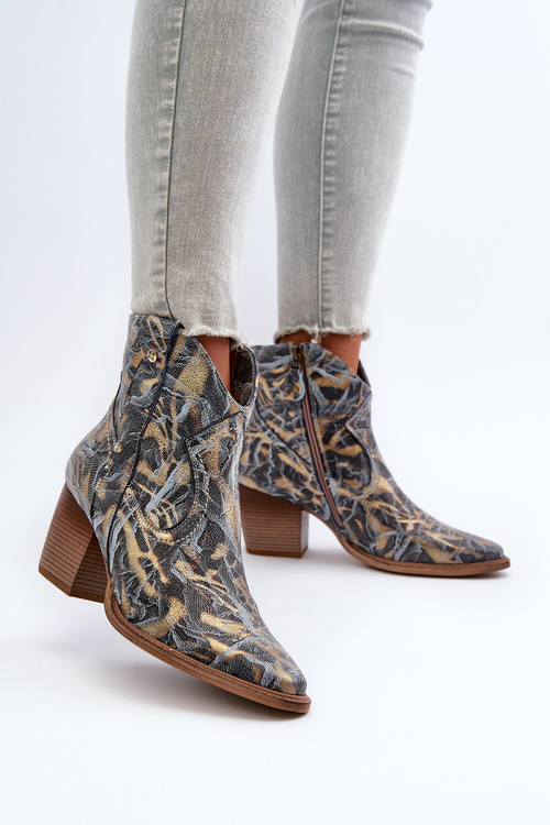 Жіночі шкіряні ковбойські чоботи на підборах Maciejka 05776-13 Сині