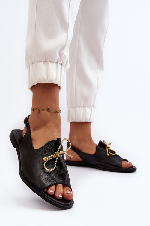 Шкіряні сандалі на плоскій підошві Zazoo 2898 Чорні