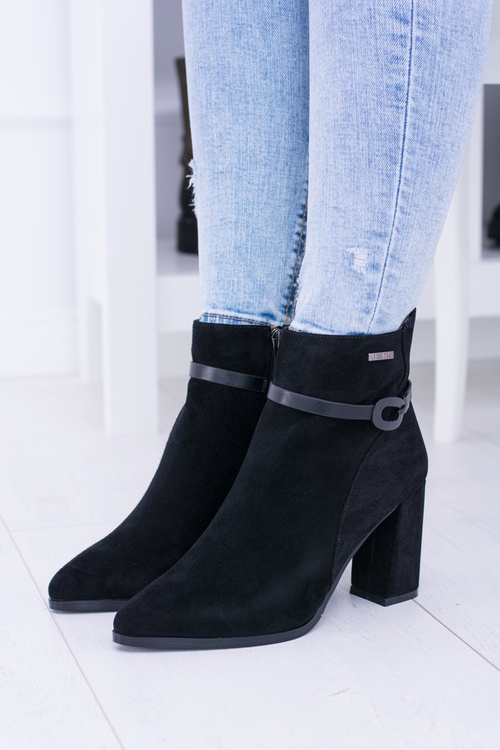 Чорні замшеві черевики Big Star на шпильці BB274383