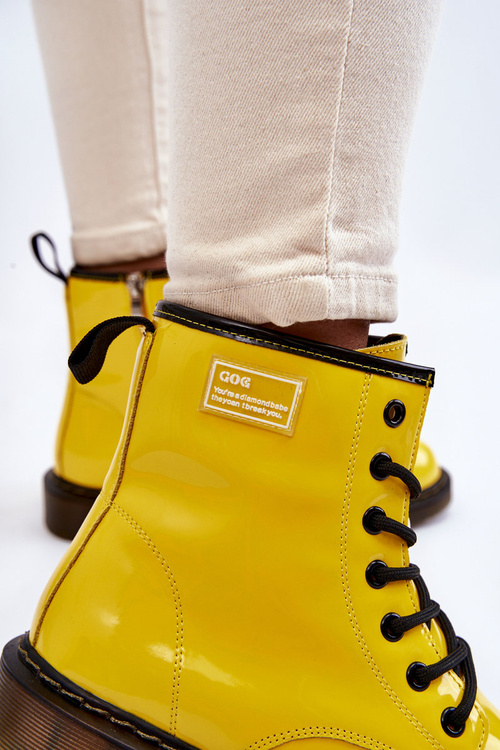 Чоботи жіночі лаковані утеплені GOE II2N4054 Жовті