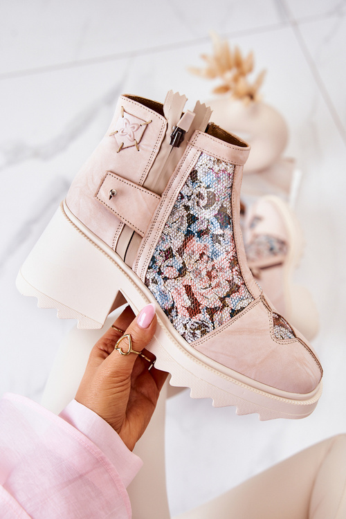 Шкіряні чоботи на масивній пості Maciejka Beige 05325-04