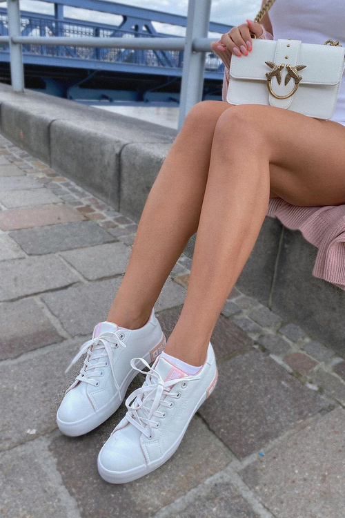 Жіночі шкіряні кросівки BIG STAR II274033 біло-рожеві
