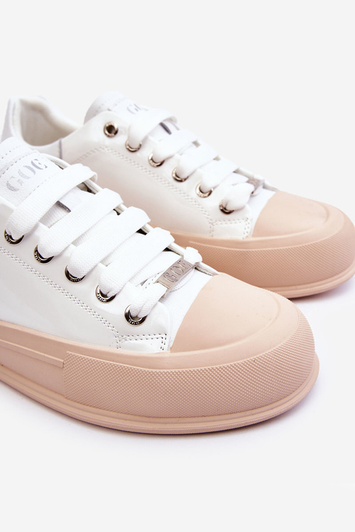 Жіночі лаковані кросівки на платформі GOE LL2N4020 Білі