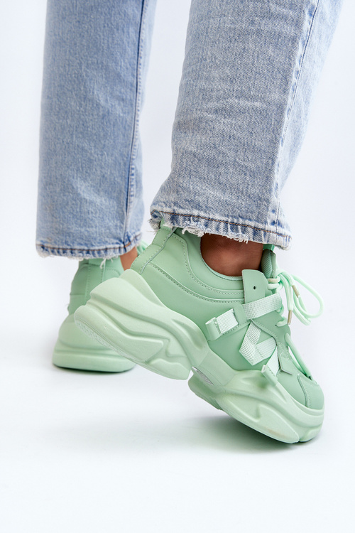 Жіночі кросівки на масивній підошві зелені Windamella