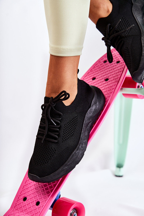 Жіноче спортивне взуття чорні Livia