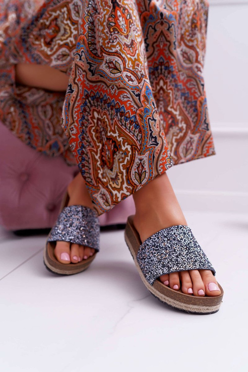 Елегантні жіночі шльопанці на товстій трикотажній підошві