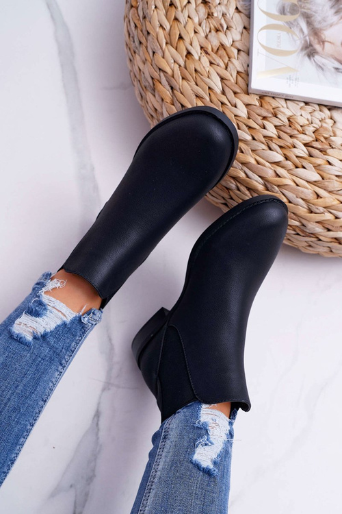 Жіночі черевики на плоскому каблуці чорні Barski 18-75