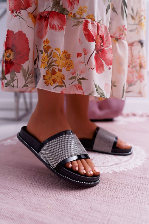 Жіночі профільовані шльопанці з цирконами Чорні Rentre