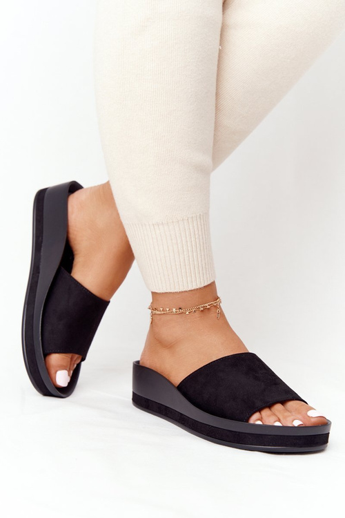 Тапочки на танкетці Vinceza 21-17113 Чорні