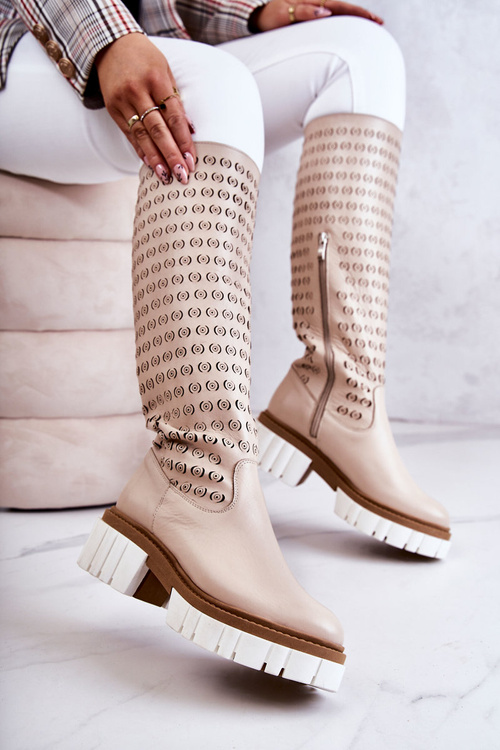 Ажурні шкіряні чоботи на блискавці бежеві Lativia