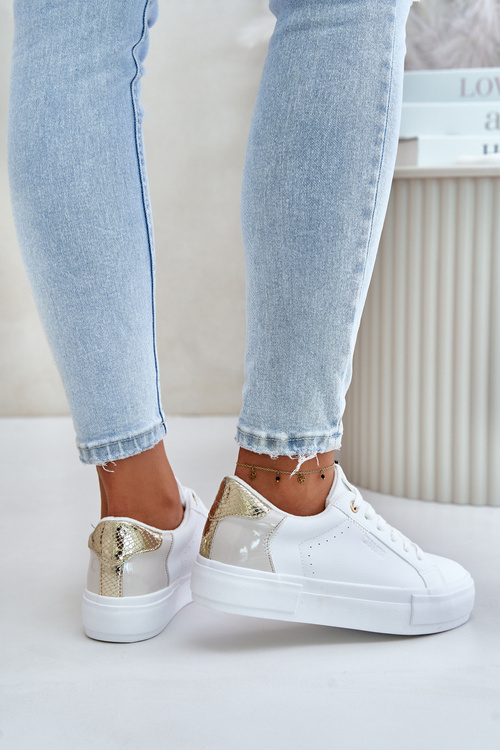 Теплі жіночі кросівки на платформі Big Star OO274A452 Білі