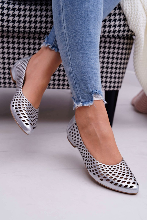 Жіночі срібні шкіряні балетки Exquisite 1107/1