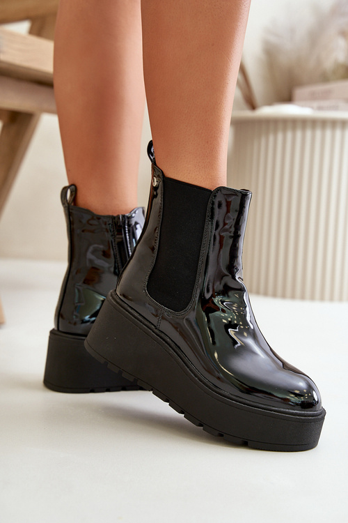 Чорні жіночі лаковані ботильйони Wloedia на платформі та танкетці