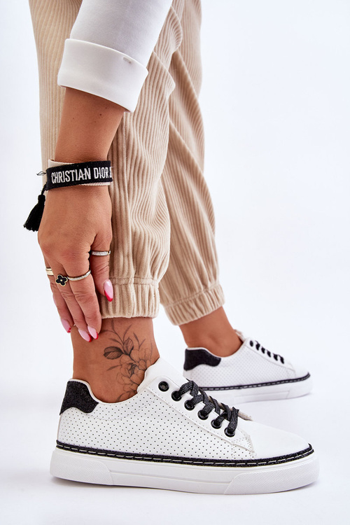 Жіночі низькі перфоровані кросівки чорно-білі Daxton