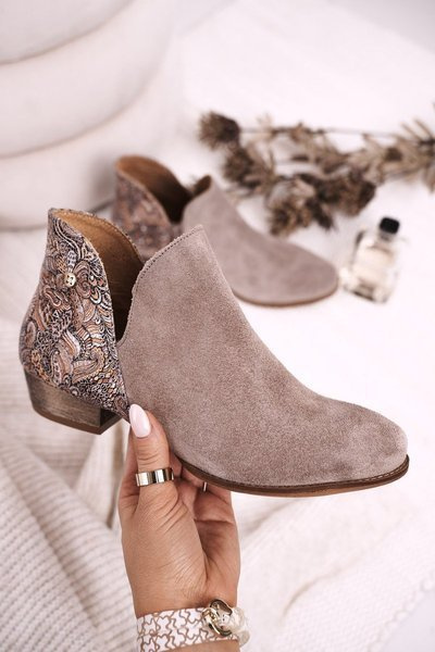 Жіночі шкіряні черевики Maciejka Бежеві 04091-04