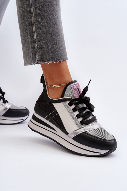 Жіночі кросівки на танкетці та платформі з чорними блискітками Rafani