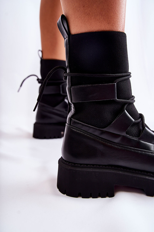 Чоботи жіночі робочі з носком чорного кольору