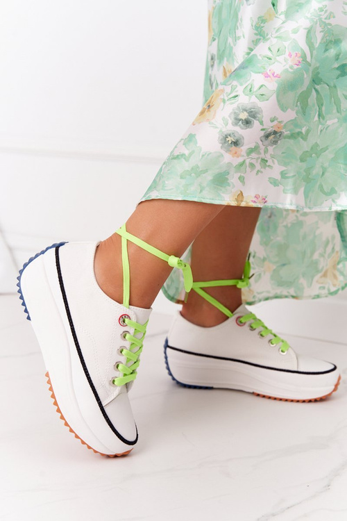 Жіночі кросівки на платформі білі Electric Love