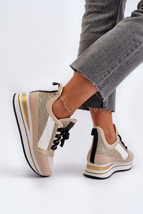 Жіночі кросівки на танкетці з платформою та парчовим золотим рафані