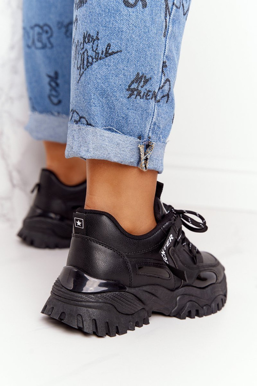 Жіночі кросівки на масивній підошві Black Laugh