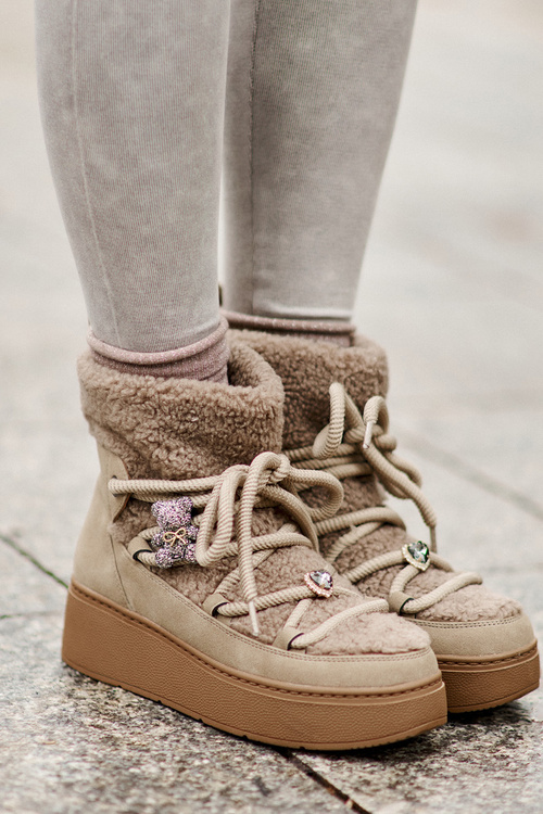 Жіночі зимові черевики з декором і хутром ягняти коричневого кольору Almatiza