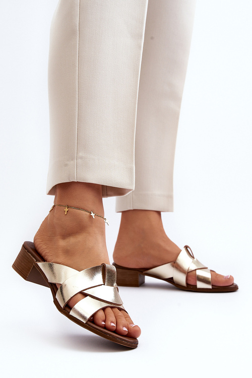 Шкіряні жіночі мюлі Zazoo 40236 на низькому каблуці золоті