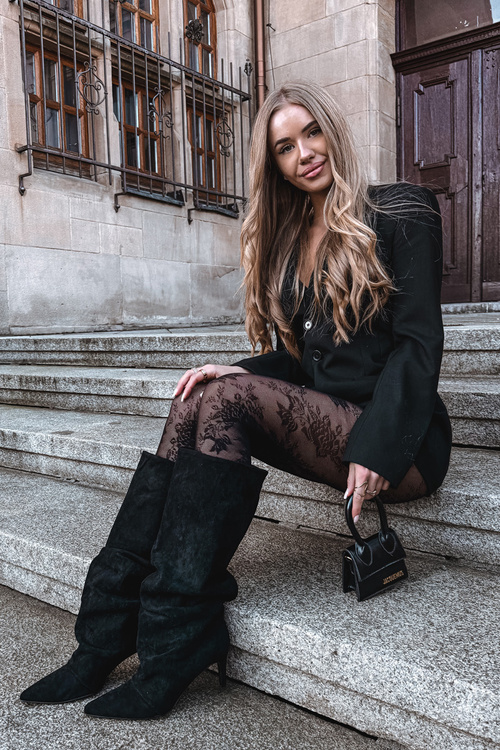 Морщені чоботи на підборах з еко замші з утепленням чорні Mavella