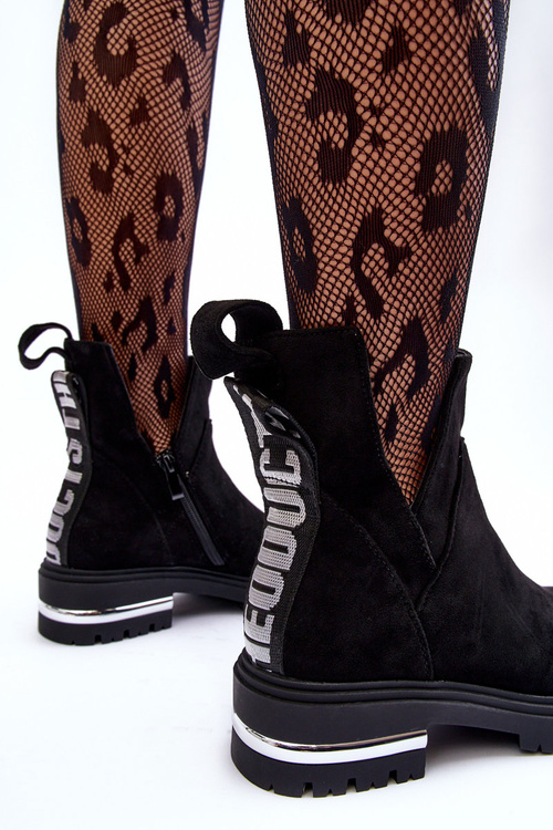 Шкіряні черевики на плоскій підошві з вирізами чорного кольору Lamedella