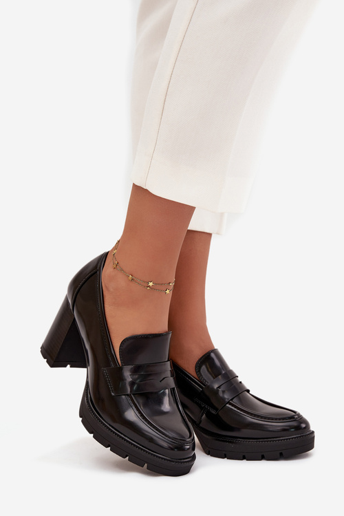 Жіночі туфлі на низькому каблуці з екошкіри Чорні Ilyssia