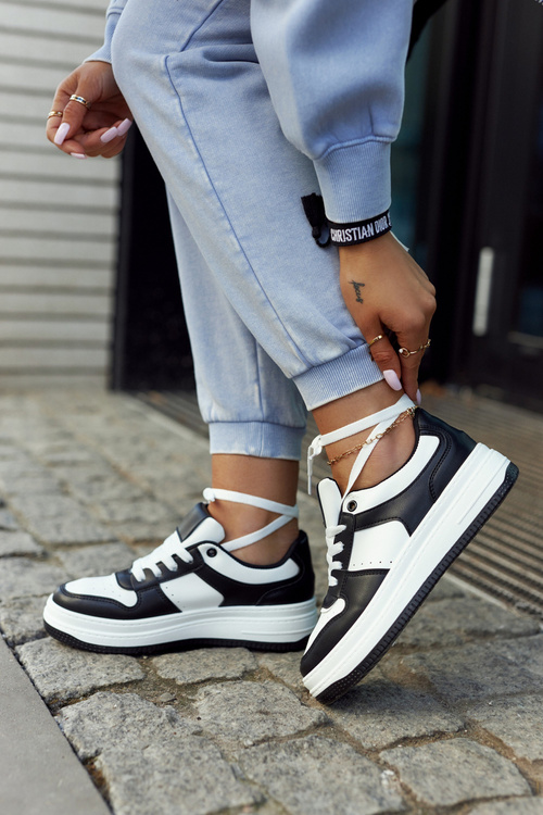 Жіноче спортивне взуття біло-чорне New Haven