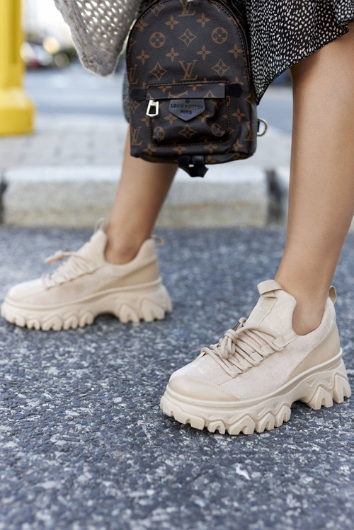 Жіноче спортивне взуття Кросівки Beige Miles