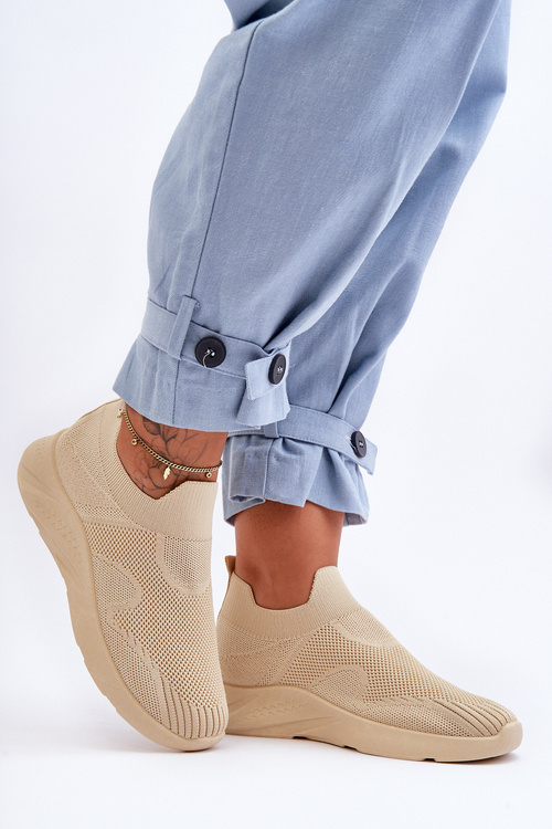 Жіночі кросівки бежевого кольору Claris