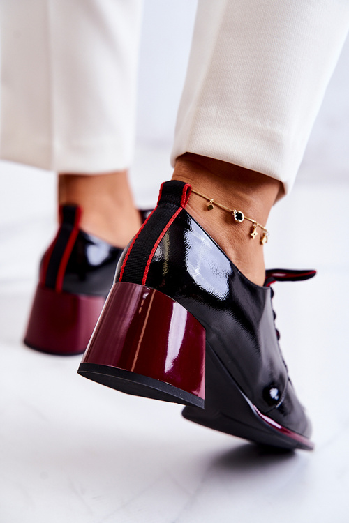 Лаковані туфлі на зав'язках на стовпчику чорно-червоні Esmera