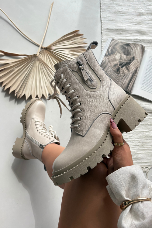 Шкіряні жіночі ботильйони на каблуці Vinceza 86418 бежеві